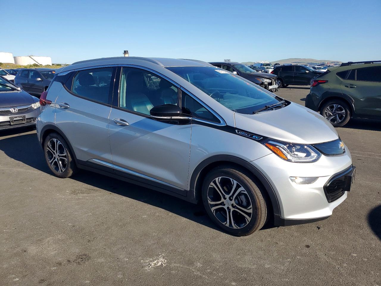 2019 Chevrolet Bolt VIN 1G1FZ6S09K4112171 photo 4