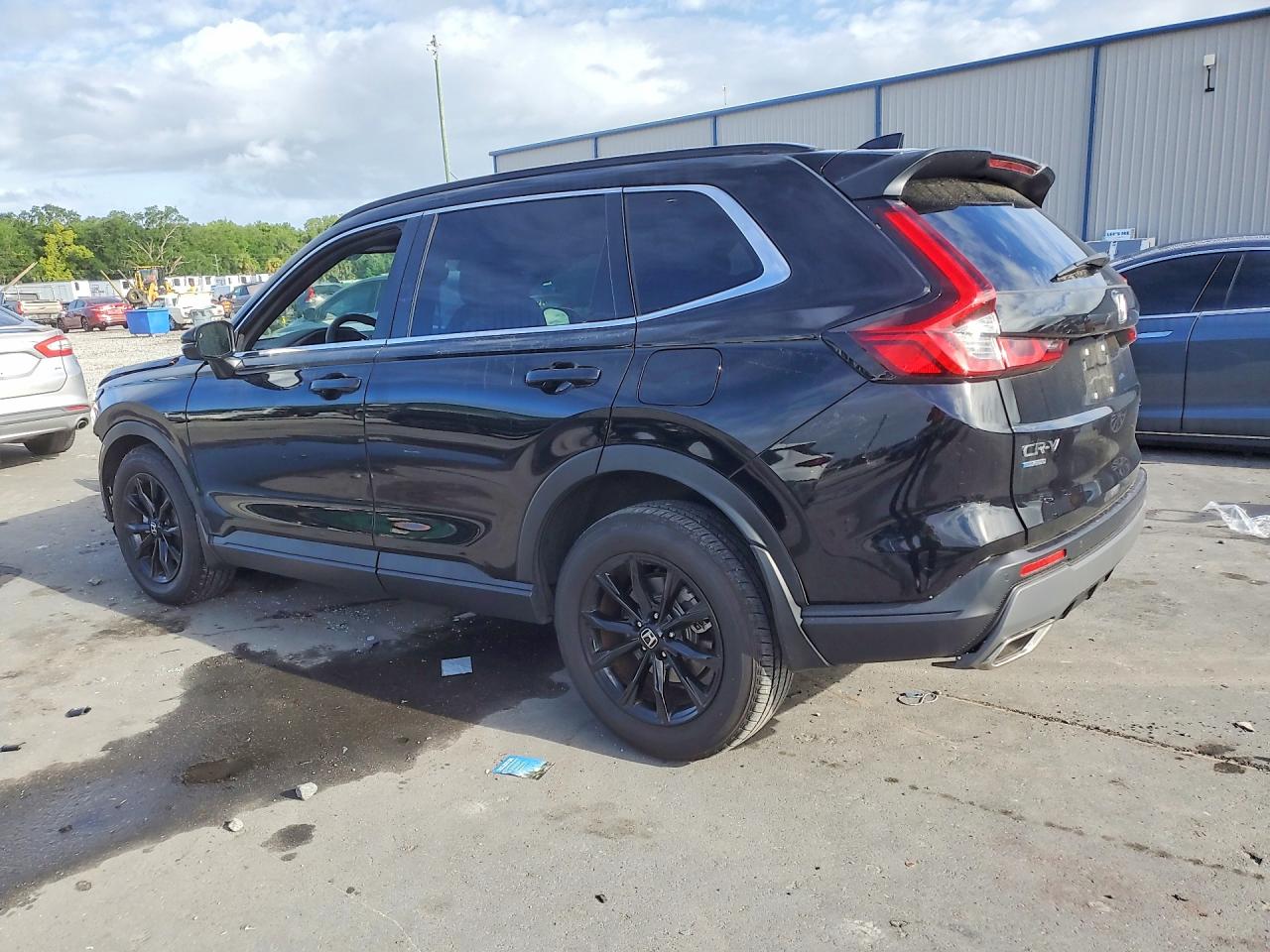 2024 Honda Crv VIN 7FARS6H80RE028253 photo 2