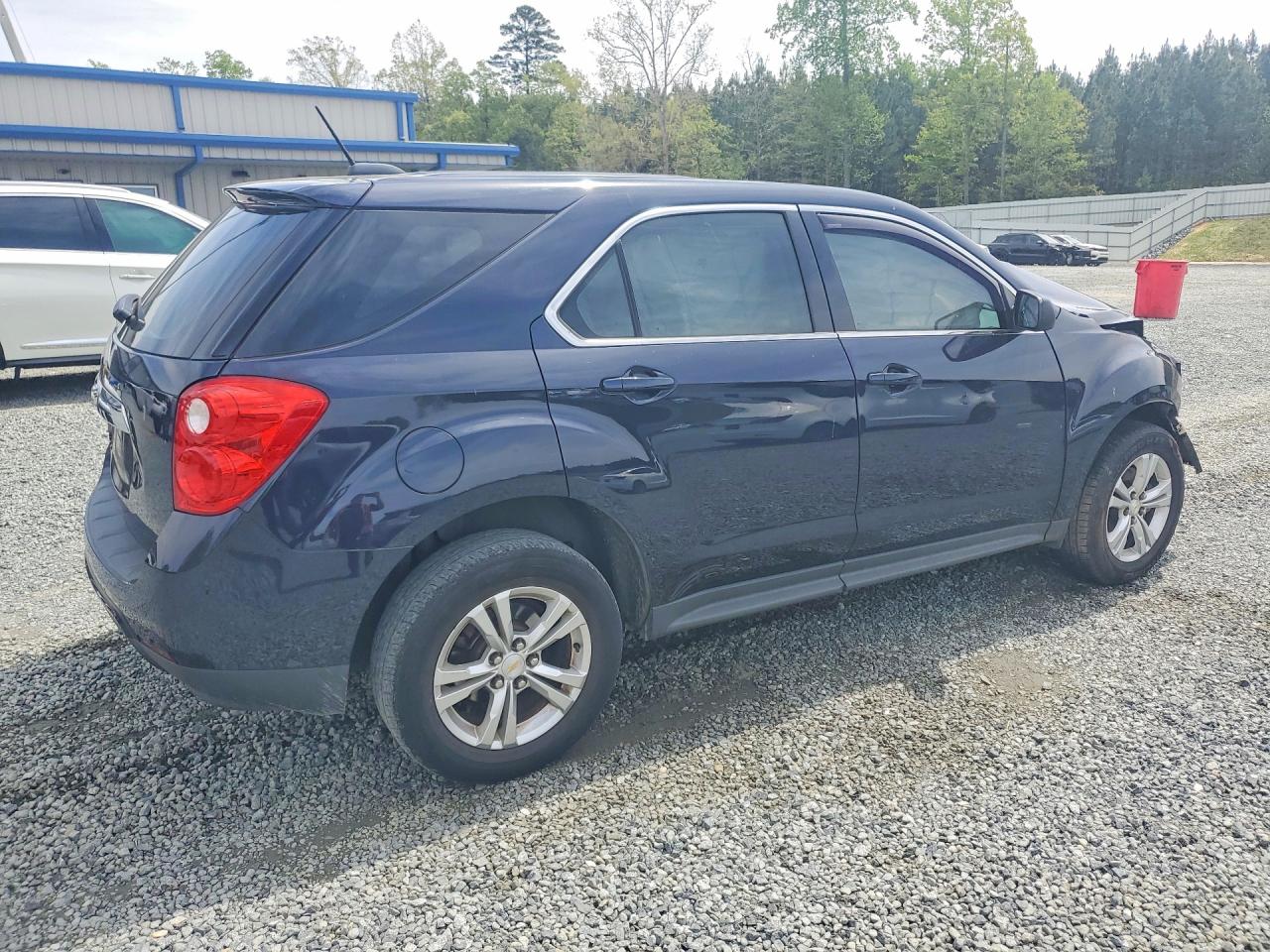 2015 Chevrolet Equinox VIN 2GNALAEK6F6202053 photo 3