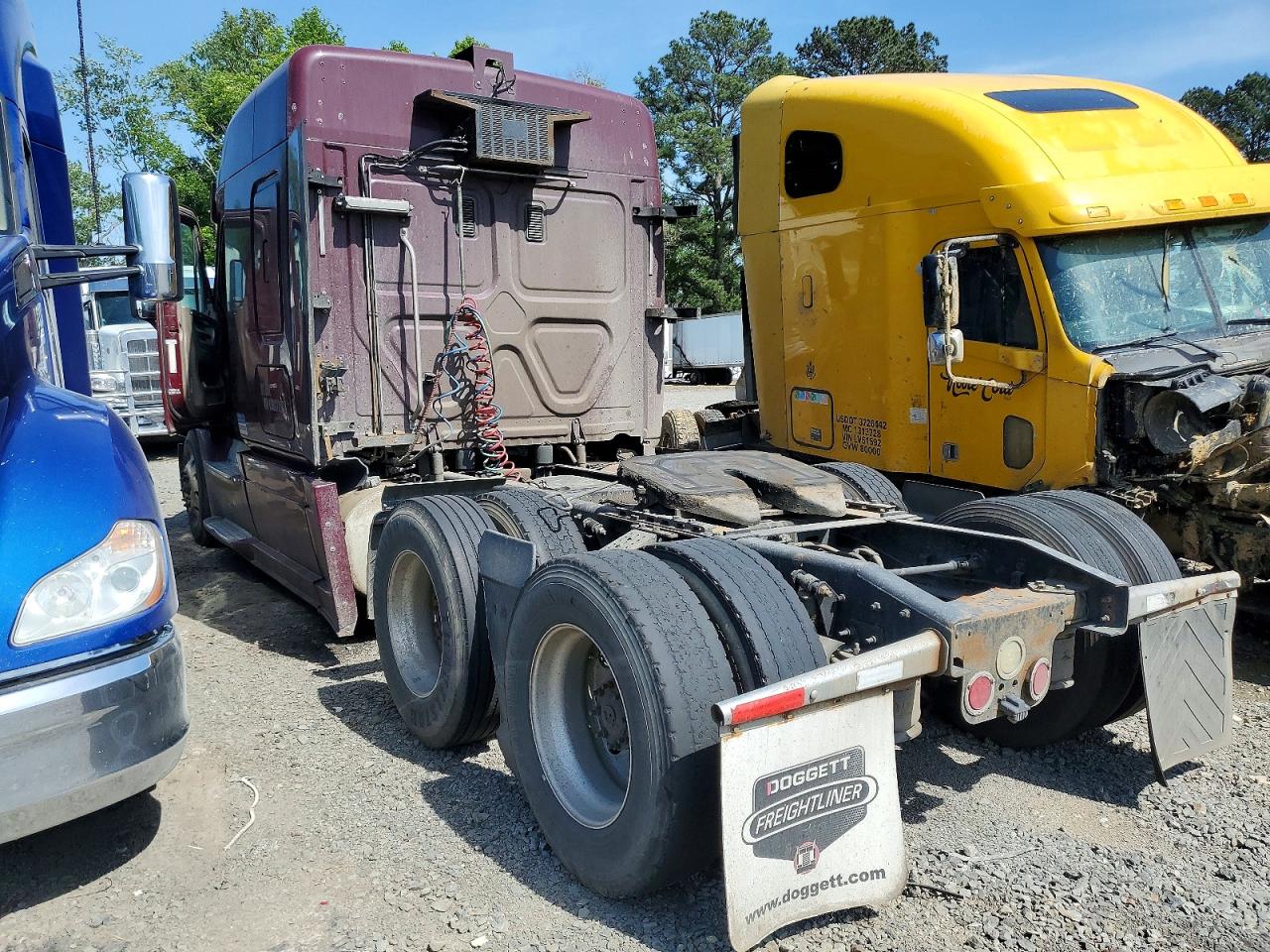 2015 FREIGHTLINER All other VIN 3AKJGLDV3FSGG7297 photo 3