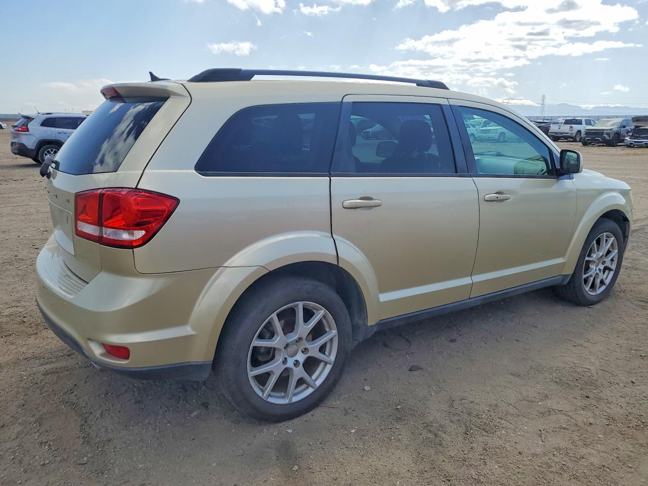 2011 Dodge Journey VIN 3D4PH1FG0BT561227 photo 3
