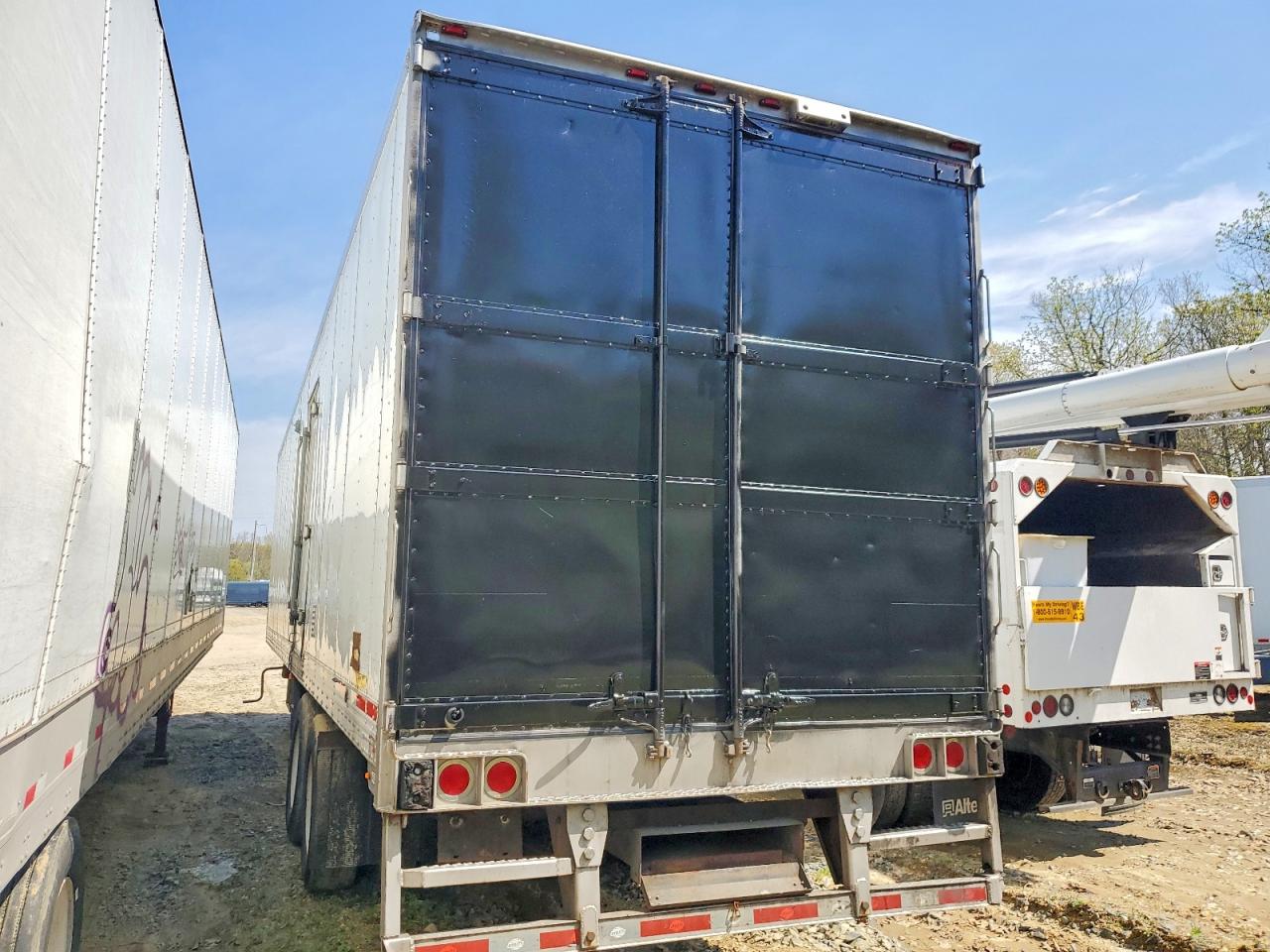 2016 UTILITY Reefer tra VIN 1UYVS2396GM593101 photo 3