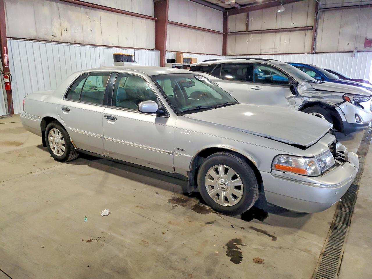 2003 Mercury Grmarquis VIN 2MEHM75W03X643594 photo 4