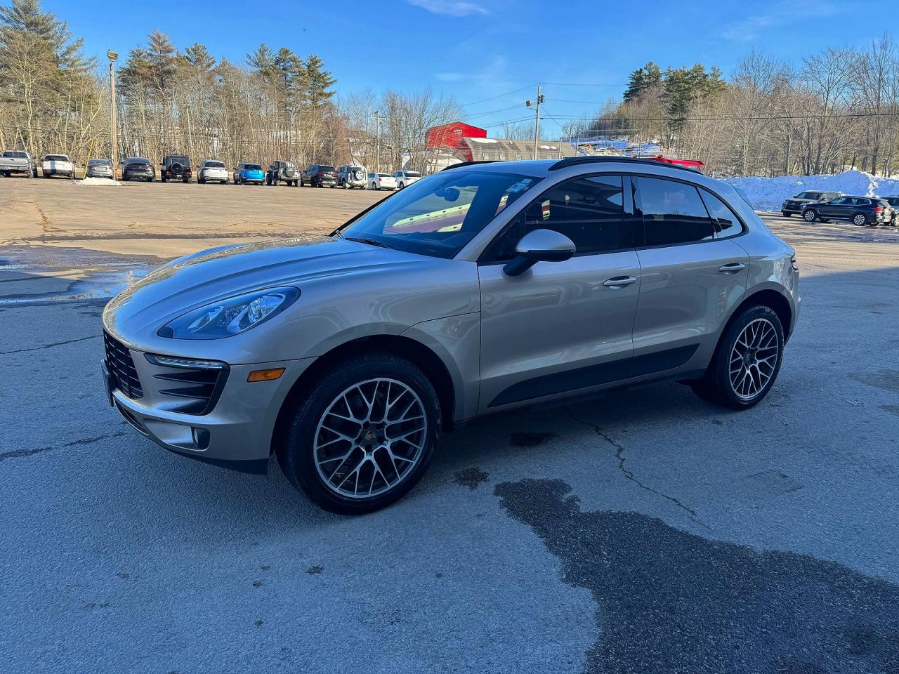 2015 Porsche Macan VIN WP1AB2A54FLB56620 photo 2
