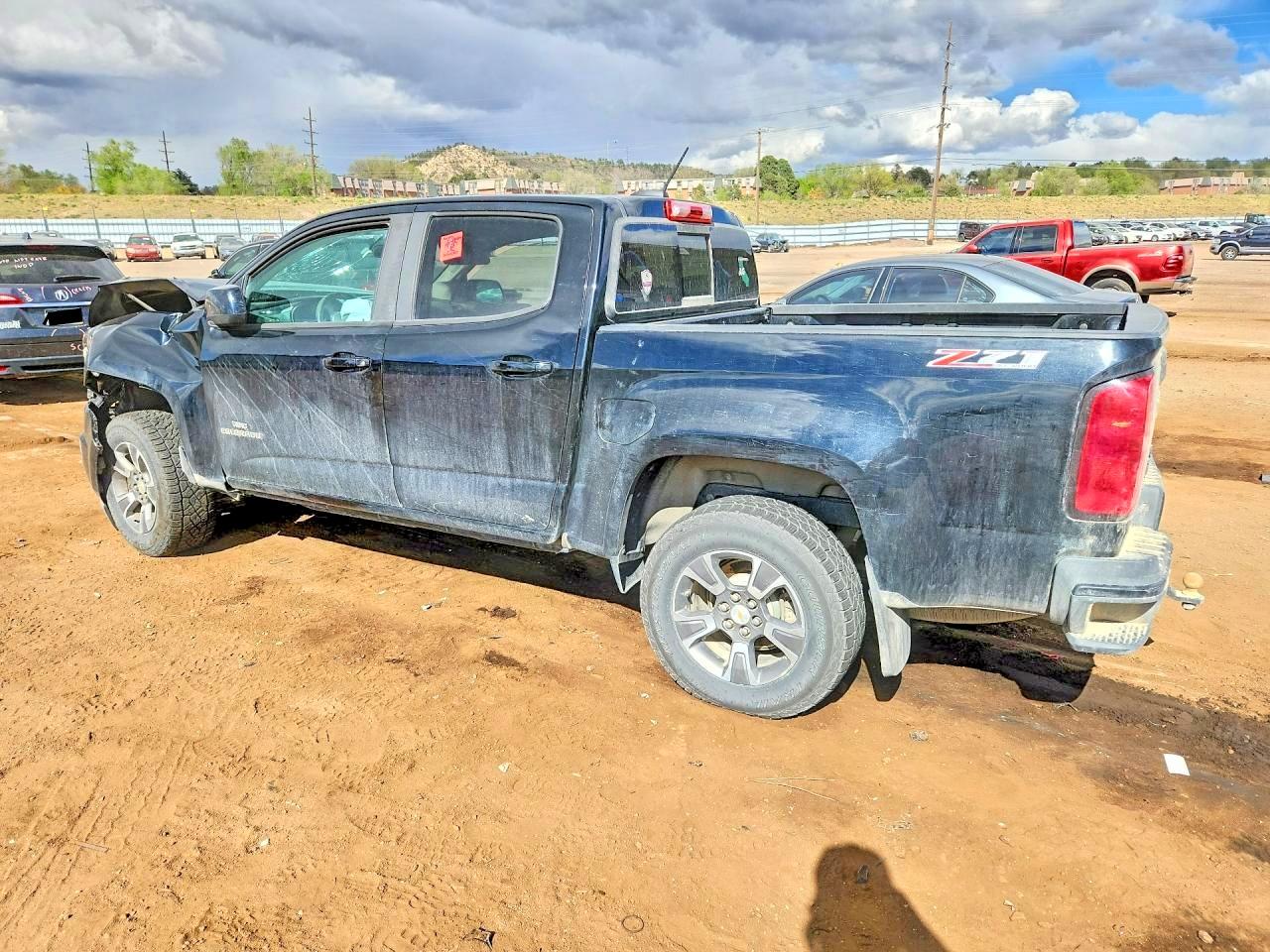 2016 Chevrolet Colorado VIN 1GCGTDE36G1366419 photo 2