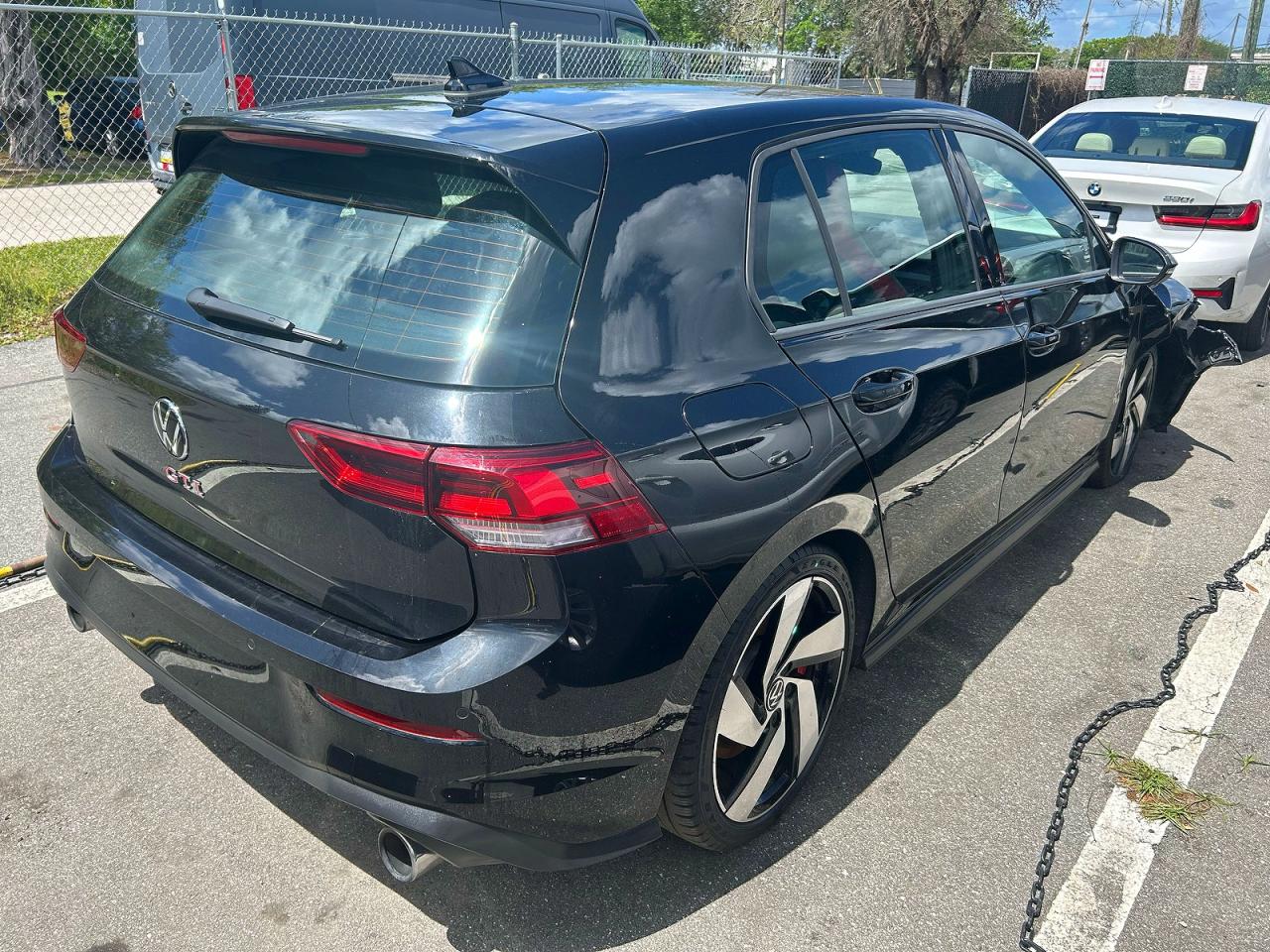 2024 Volkswagen Gti VIN WVWGA7CD2RW219328 photo 4