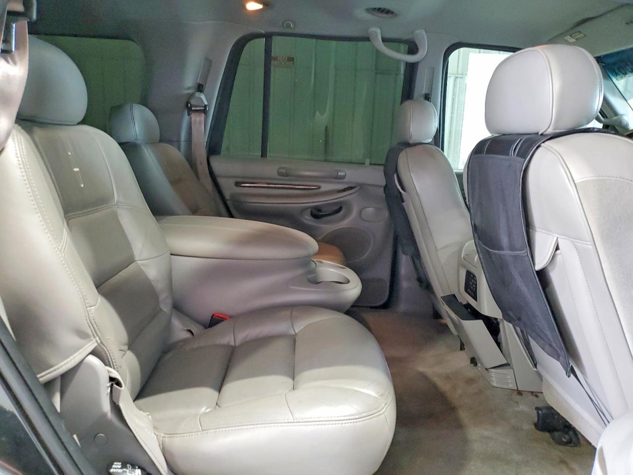 2001 LINCOLN Navigator VIN 5LMFU28AX1LJ02504 photo 10