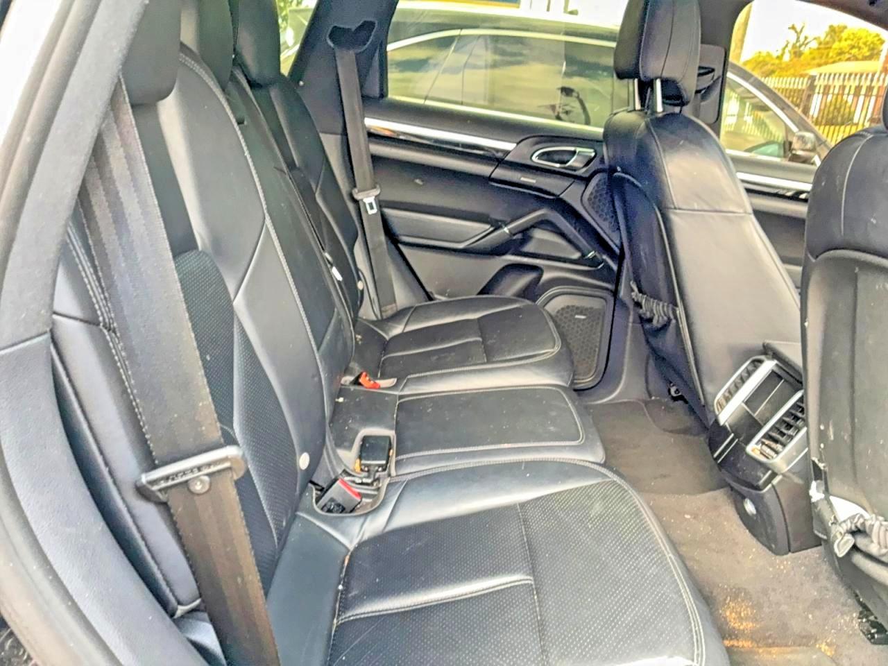 2014 Porsche Cayenne VIN WP1AA2A25ELA95222 photo 6