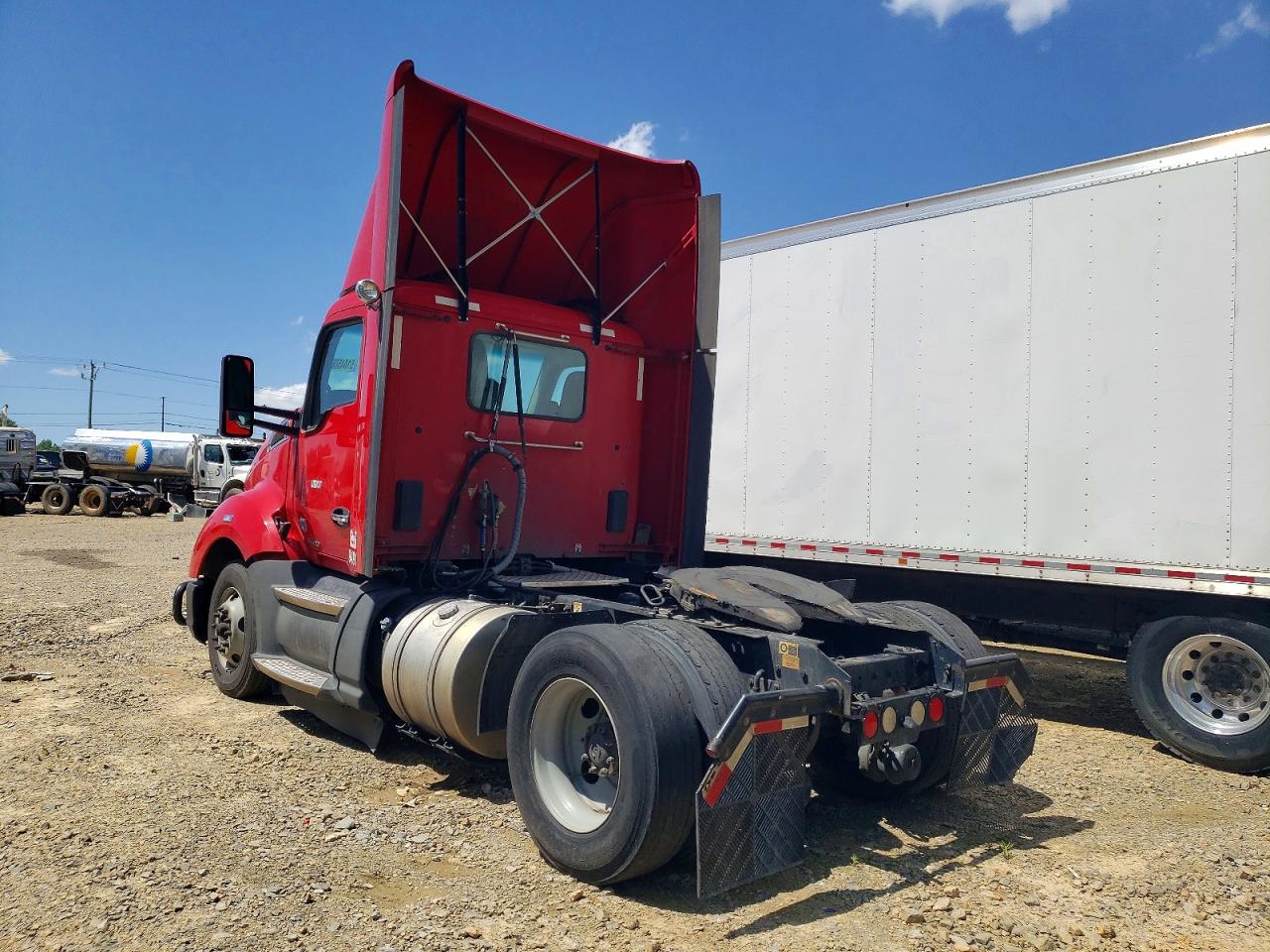 2019 KENWORTH All other VIN 1XKYA48X0KJ300518 photo 3