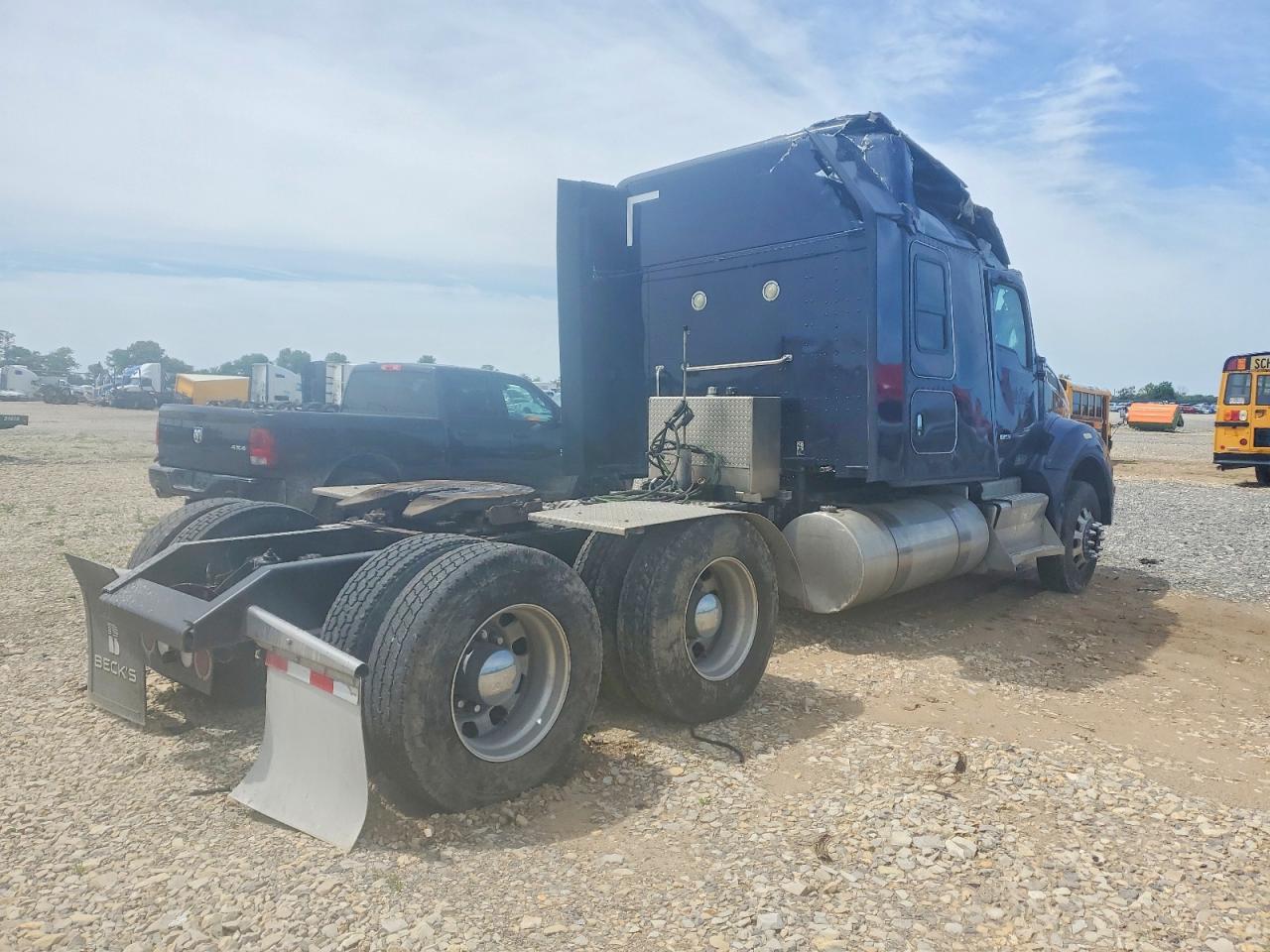 2016 KENWORTH All other VIN 1XKZD49X7GJ131079 photo 4