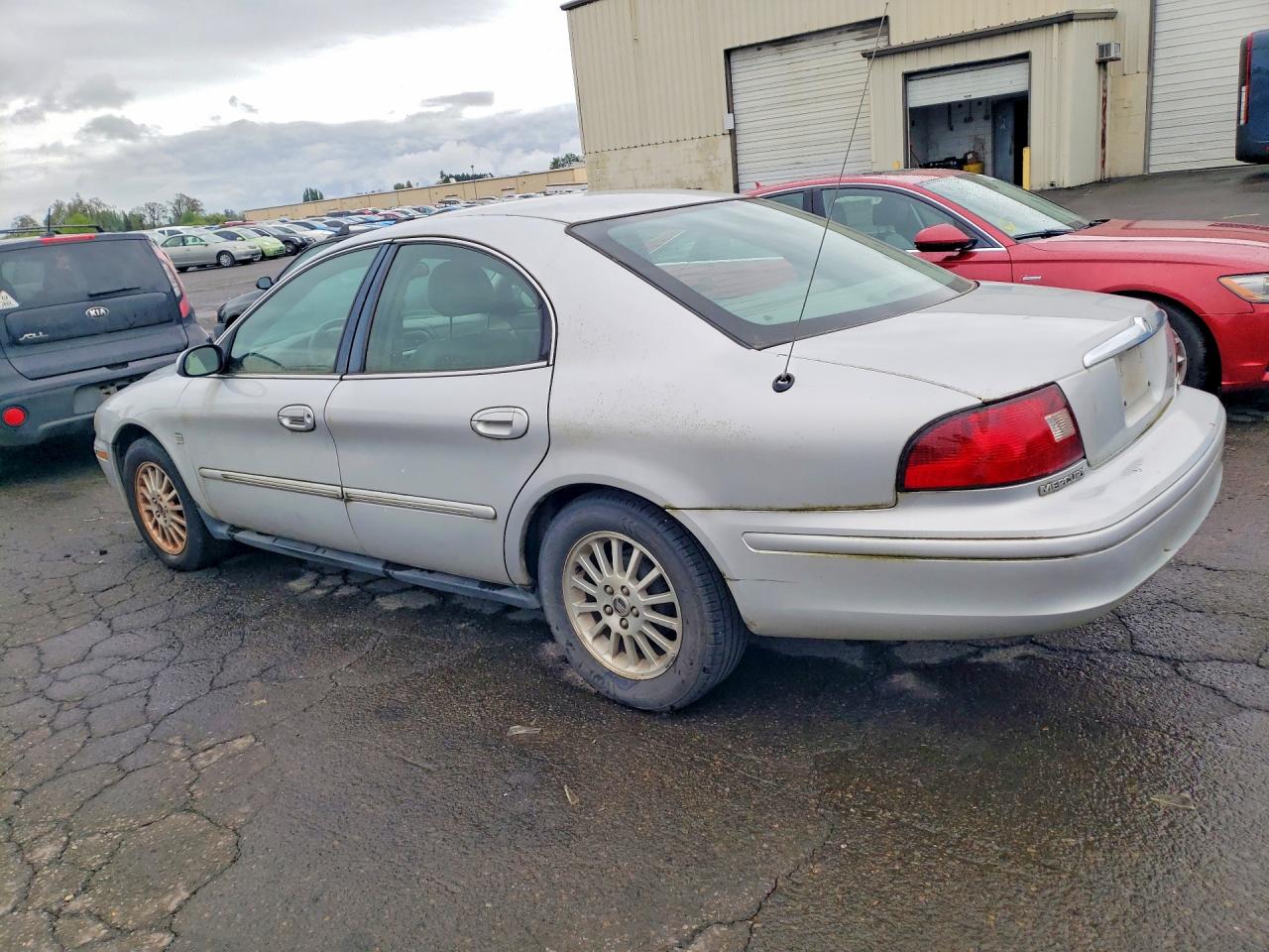 2003 Mercury Sable VIN 1MEHM55S13A604555 photo 2