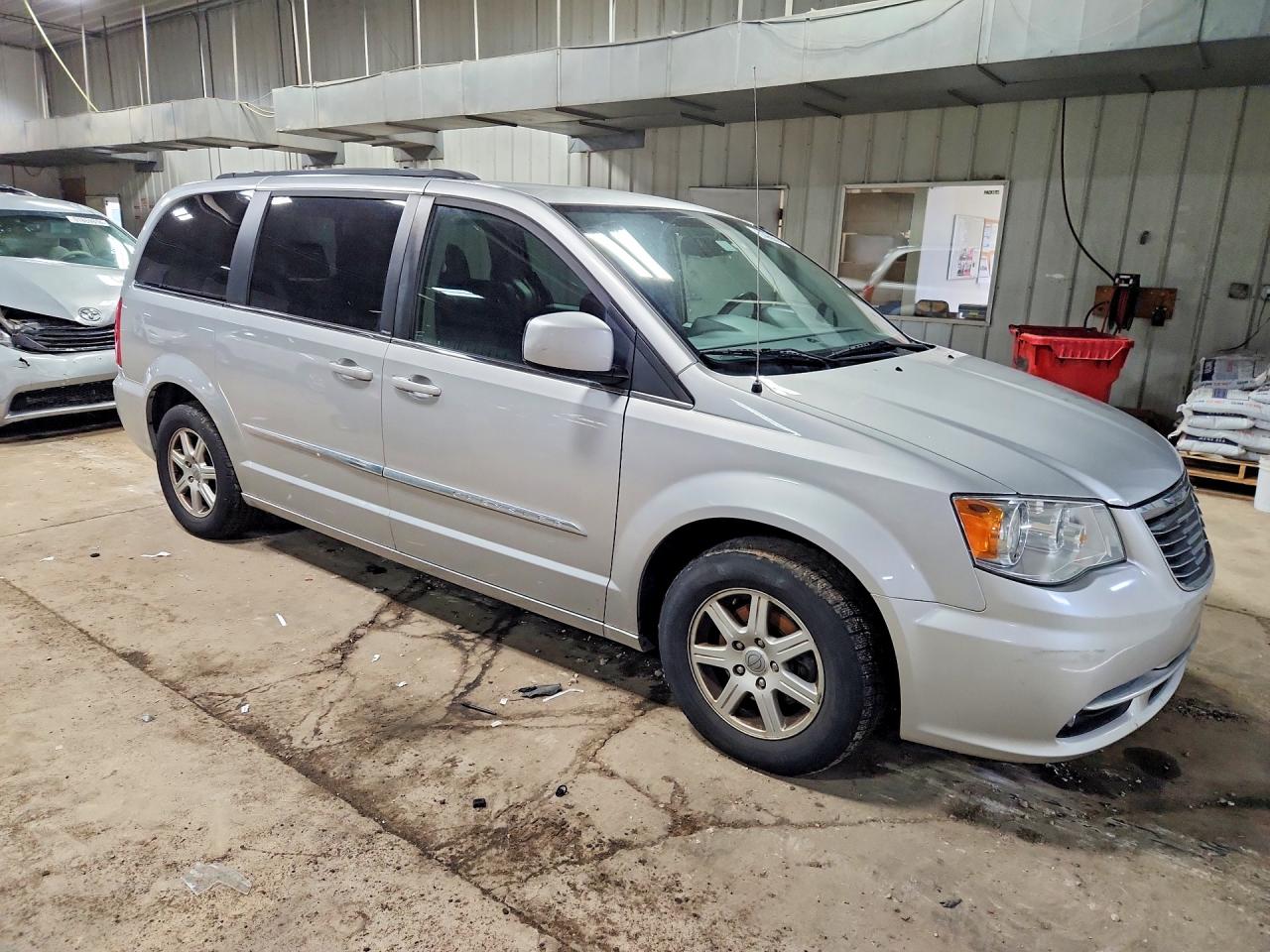 2012 Chrysler Minivan VIN 2C4RC1BG0CR170447 photo 4