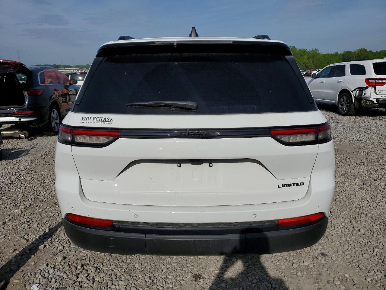 2025 Jeep Cherokee VIN 1C4RJGBG8SC287371 photo 6