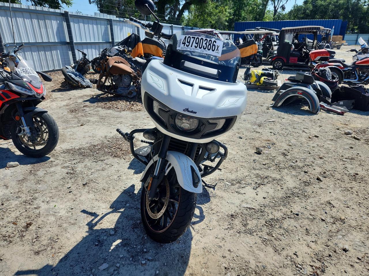 2020 INDIAN Challenger VIN 56KLCDRR8L3387066 photo 2
