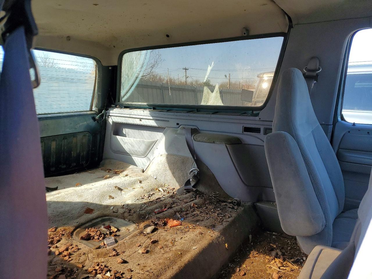 1994 Ford Bronco VIN 1FMEU15N4RLA41405 photo 11