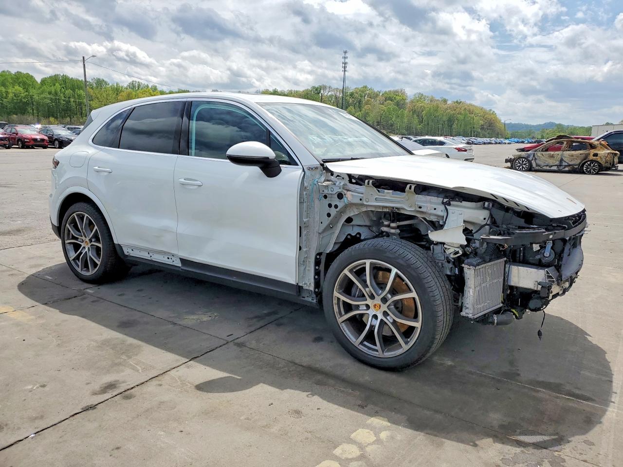 2023 PORSCHE Cayenne VIN WP1AA2AY4PDA10498 photo 4