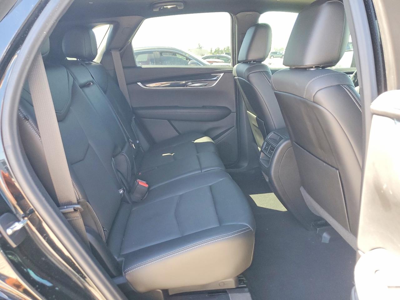 2022 Cadillac Xt5 VIN 1GYKNDRS3NZ103173 photo 11