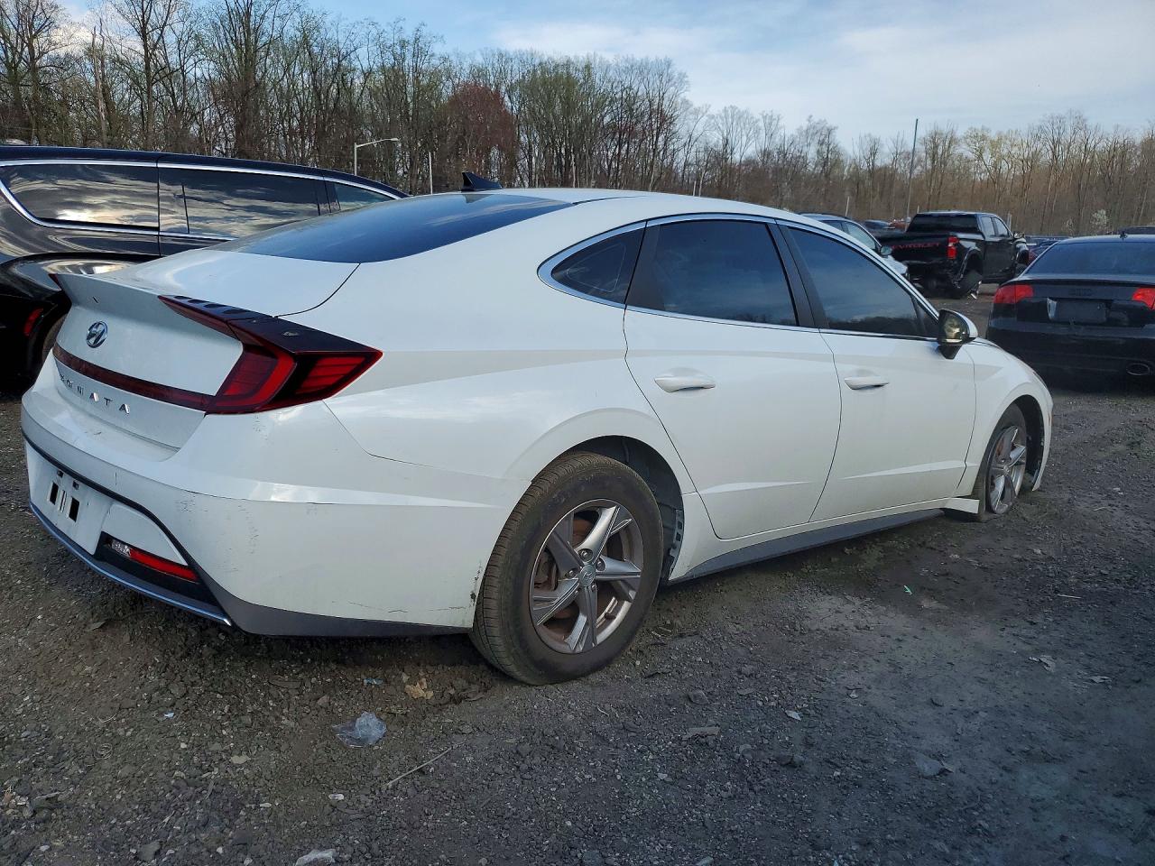 2021 HYUNDAI Sonata VIN 5NPEG4JA3MH067426 photo 3