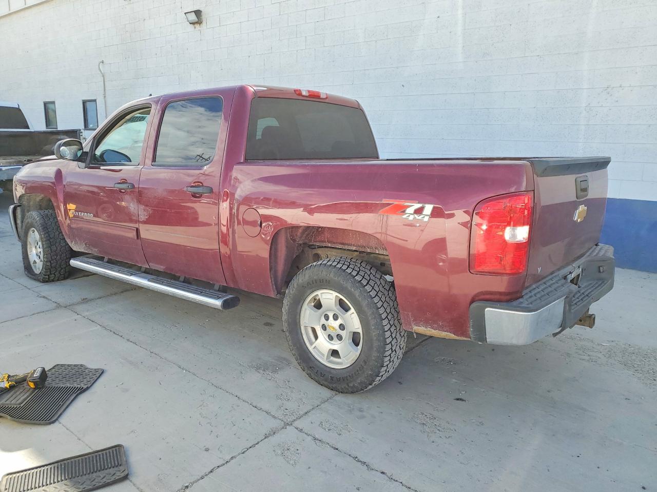 2013 CHEV Silverado VIN 3GCPKSE72DG109247 photo 2