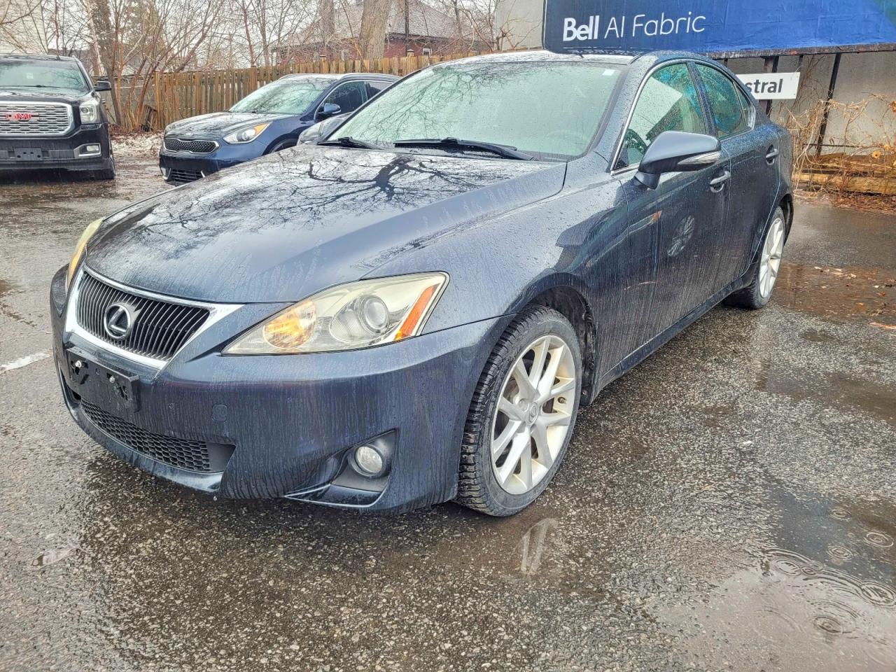 2011 Lexus Is VIN JTHCF5C20B5045868 photo 2