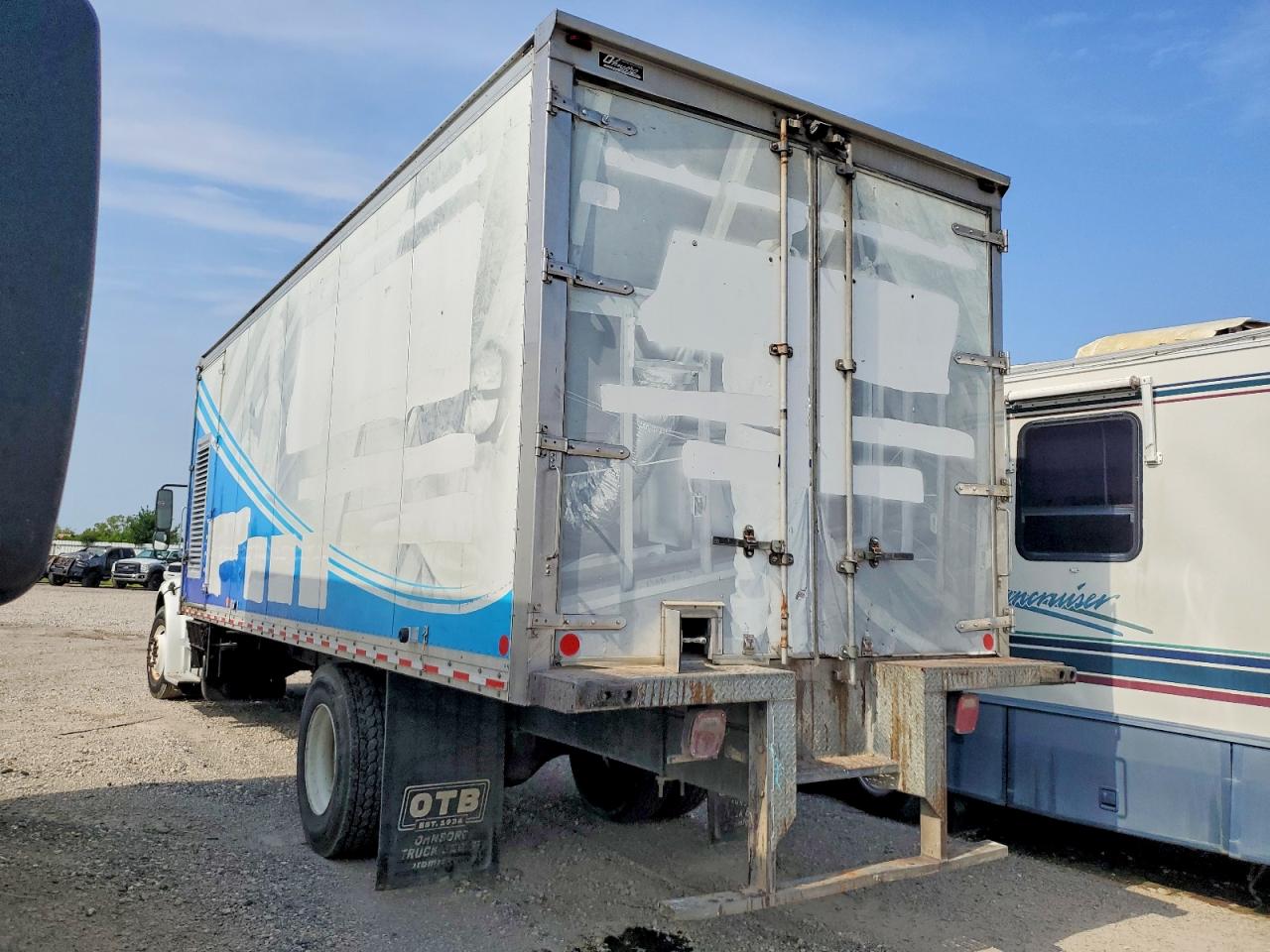 2019 FREIGHTLINER All other VIN 3ALACWD37KDKP9657 photo 3