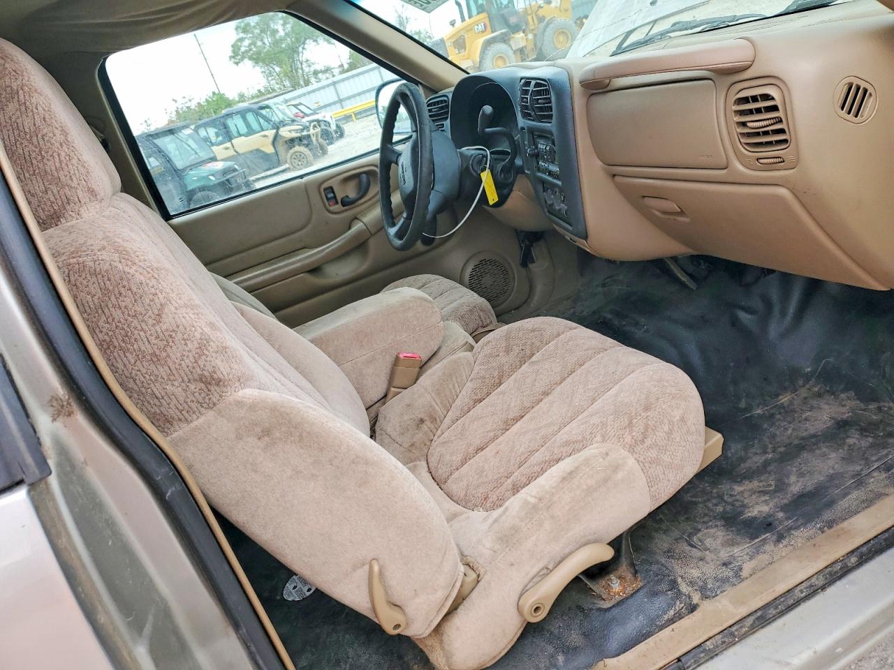 2001 GMC Sonoma VIN 1GTDT19W31K181445 photo 8