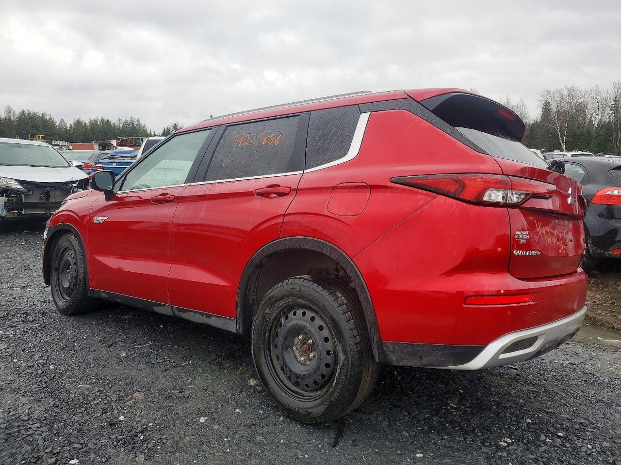 2025 Mitsubishi Outlander VIN JA4T5VA98SZ601142 photo 2