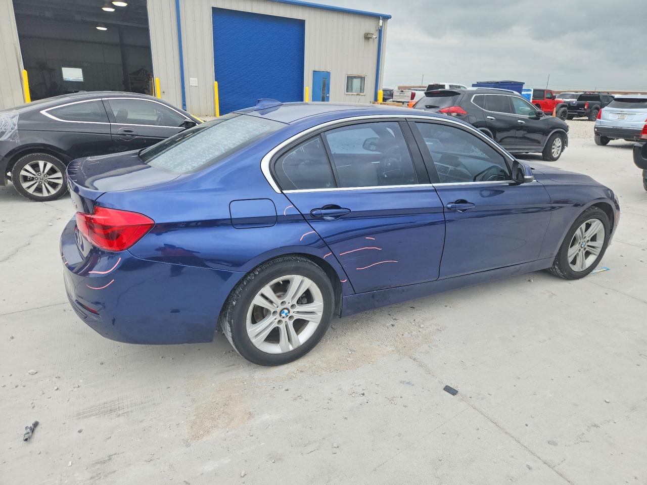 2018 BMW 3 series VIN WBA8B9G58JNU57949 photo 3