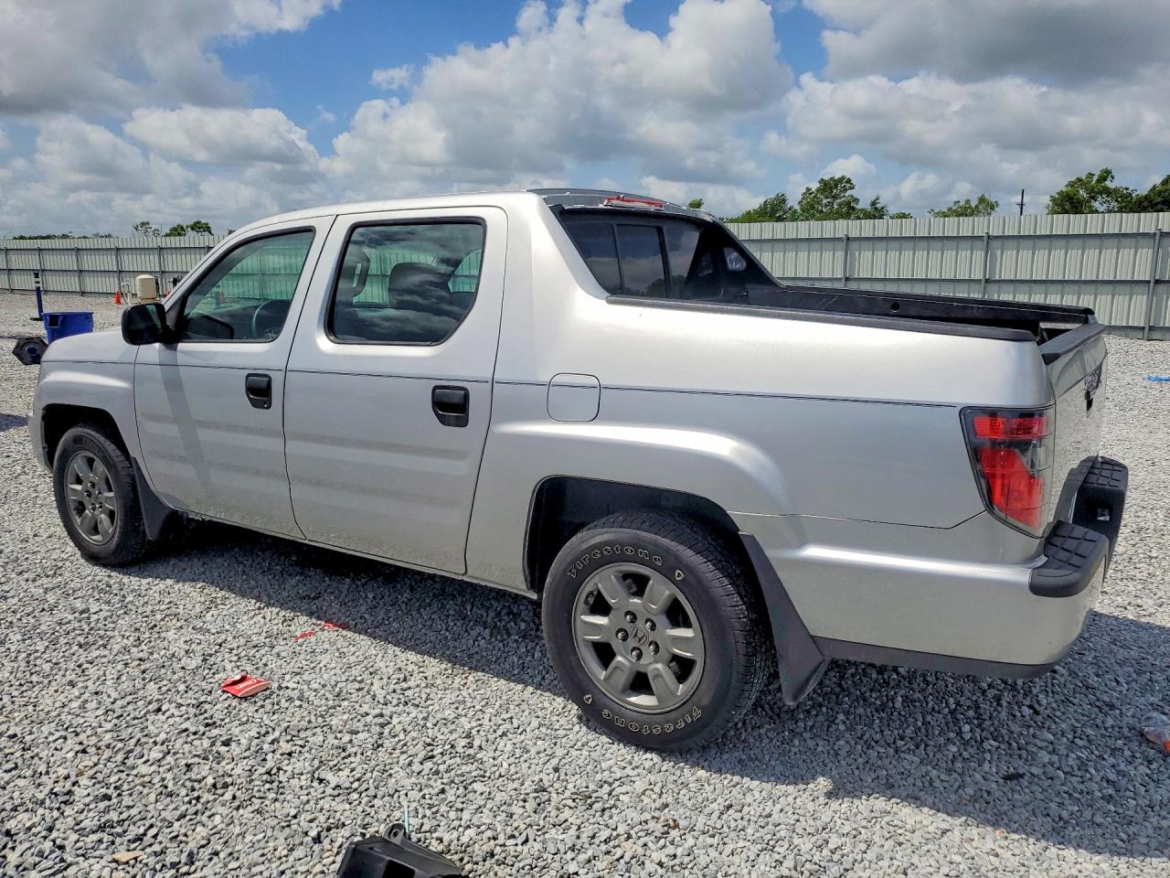 2012 Honda Ridgeline VIN 5FPYK1F27CB004152 photo 2