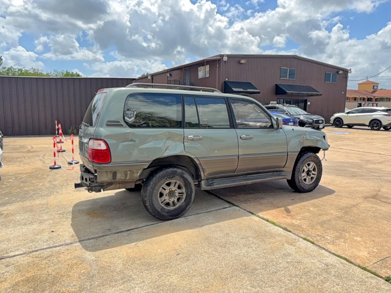 2001 Lexs Lx470 VIN JTJHT00W513503180 photo 4