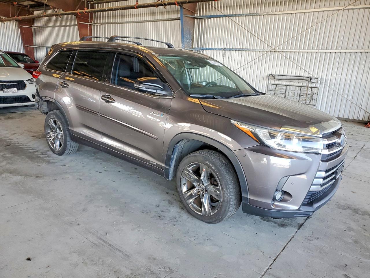 2017 Toyota Highlander VIN 5TDDGRFH6HS023905 photo 4