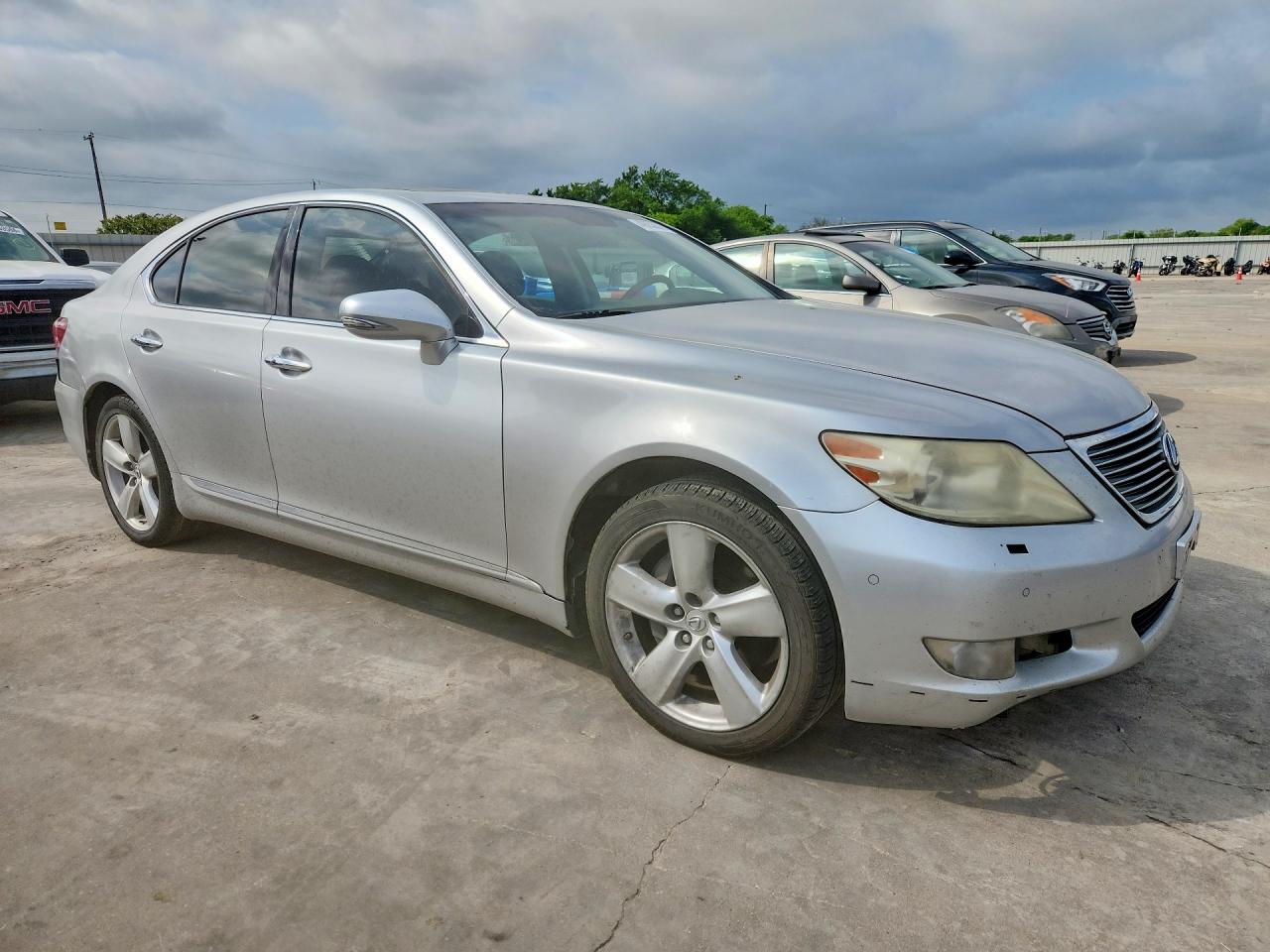 2011 Lexus Ls460 VIN JTHBL5EF0B5107225 photo 4