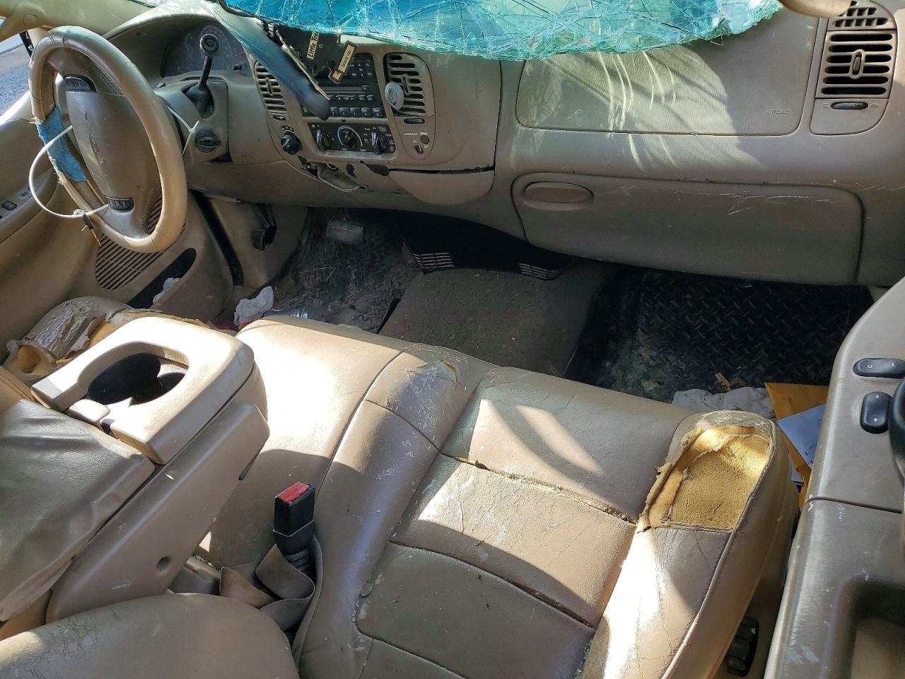 2002 Ford F150 VIN 1FTRX18L82NA95971 photo 8