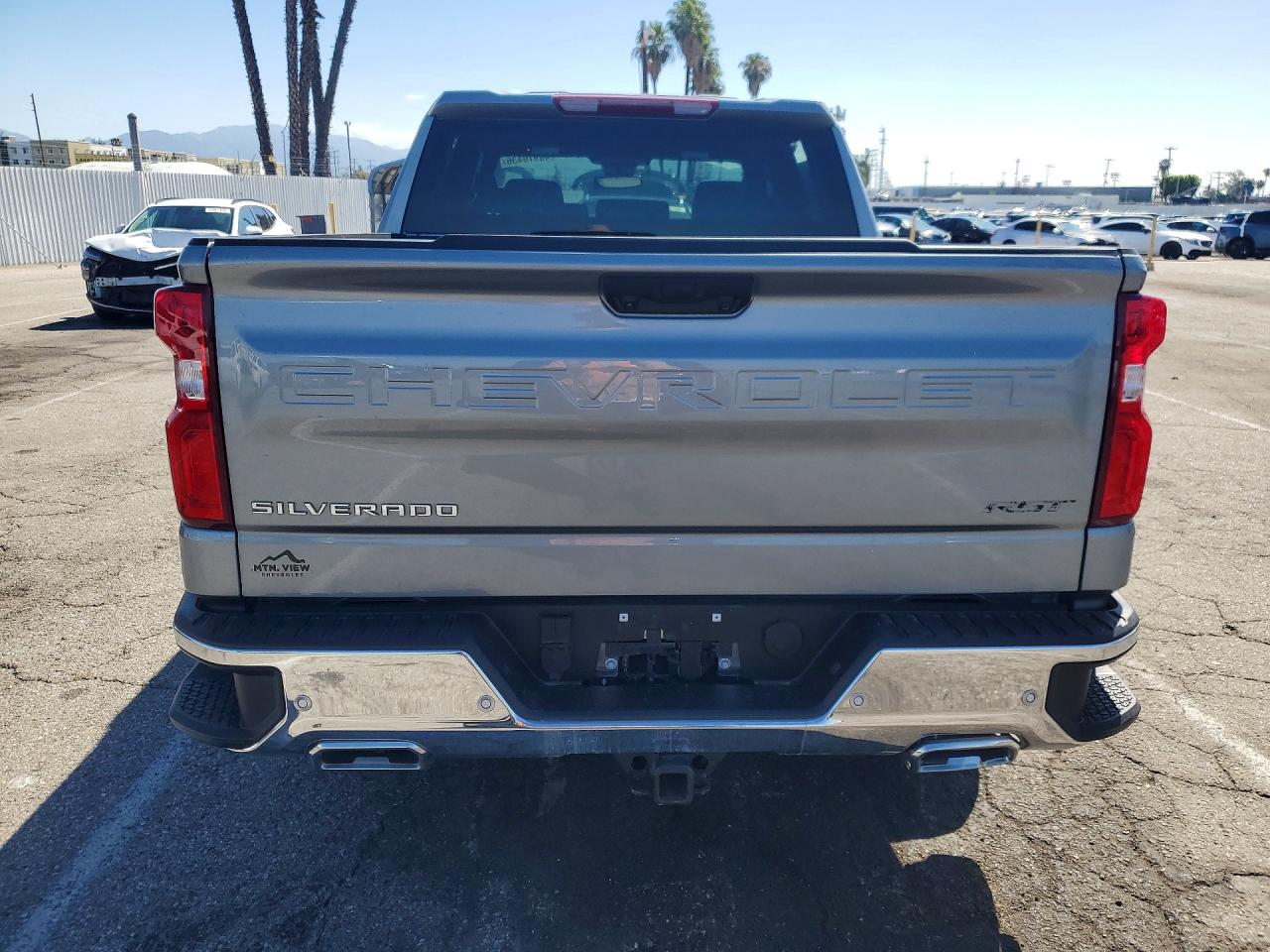 2025 Chevrolet All models VIN 2GCUKGED5S1213615 photo 6