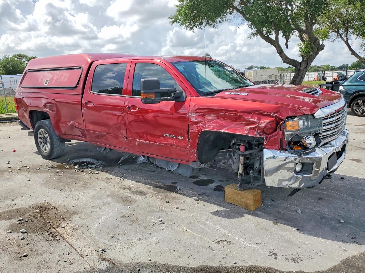 2018 Chevrolet All models VIN 1GC1KVEY2JF140382 photo 4