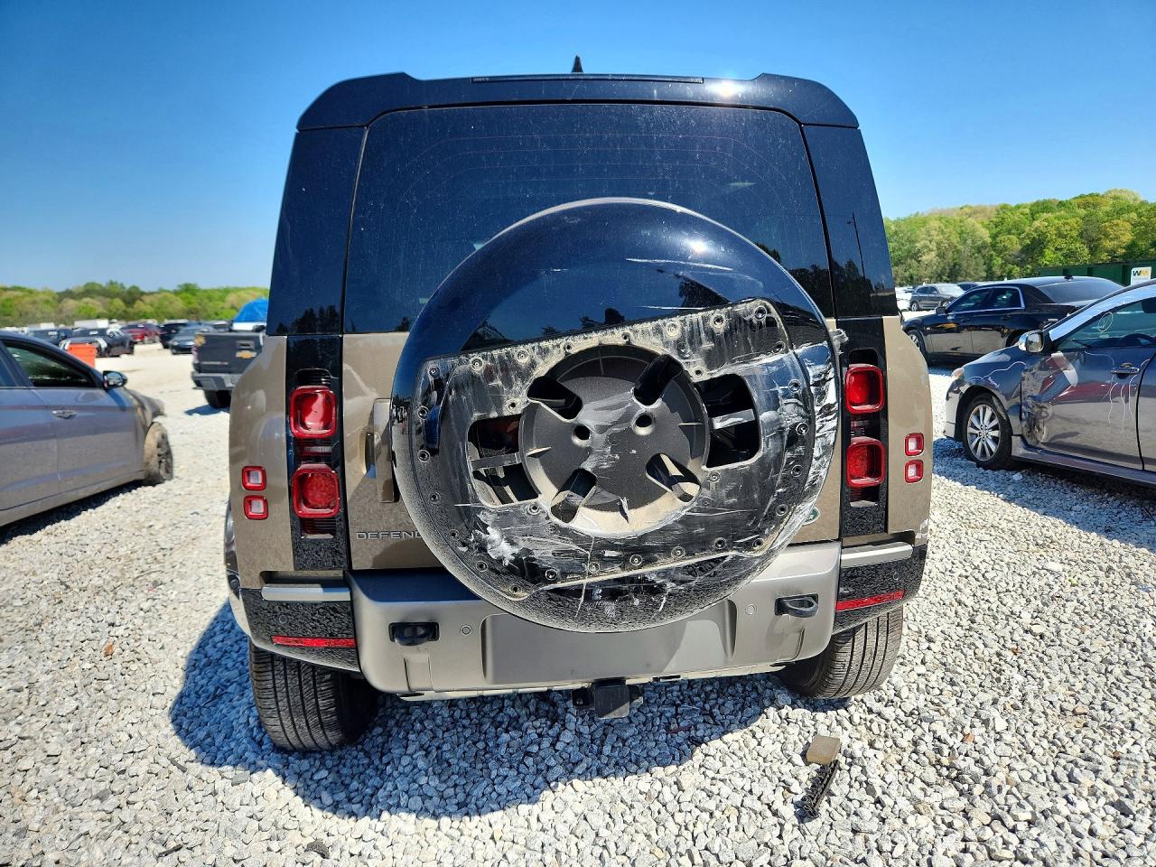 2023 LAND Defender VIN SALE27EU1P2186871 photo 6