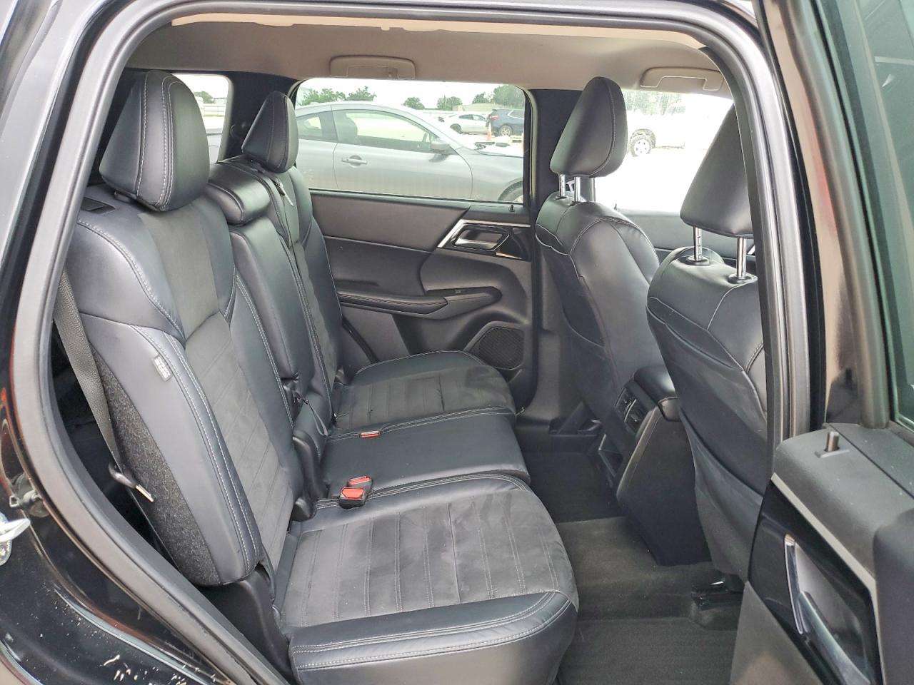 2022 Mitsubishi Outlander VIN JA4J4UA83NZ036377 photo 11