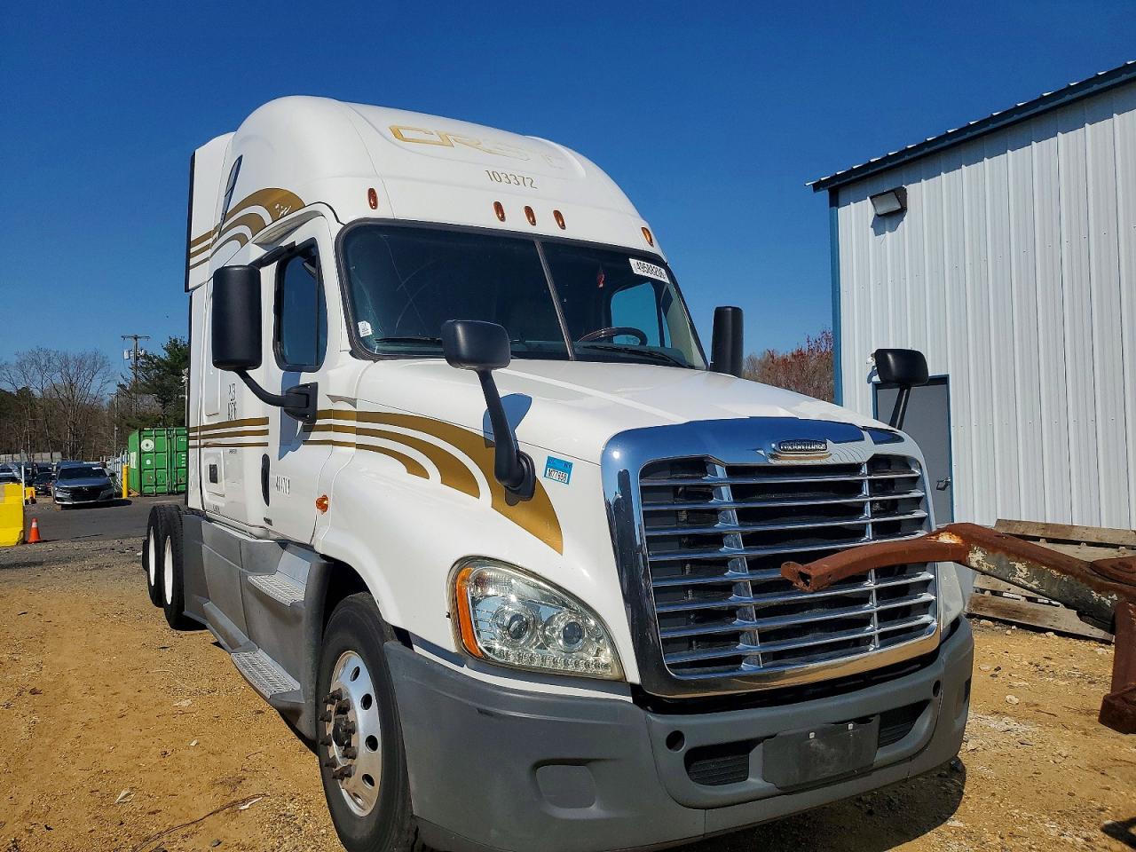2019 FREIGLINER All other VIN 3AKJGLDR2KDJW1818 photo 1