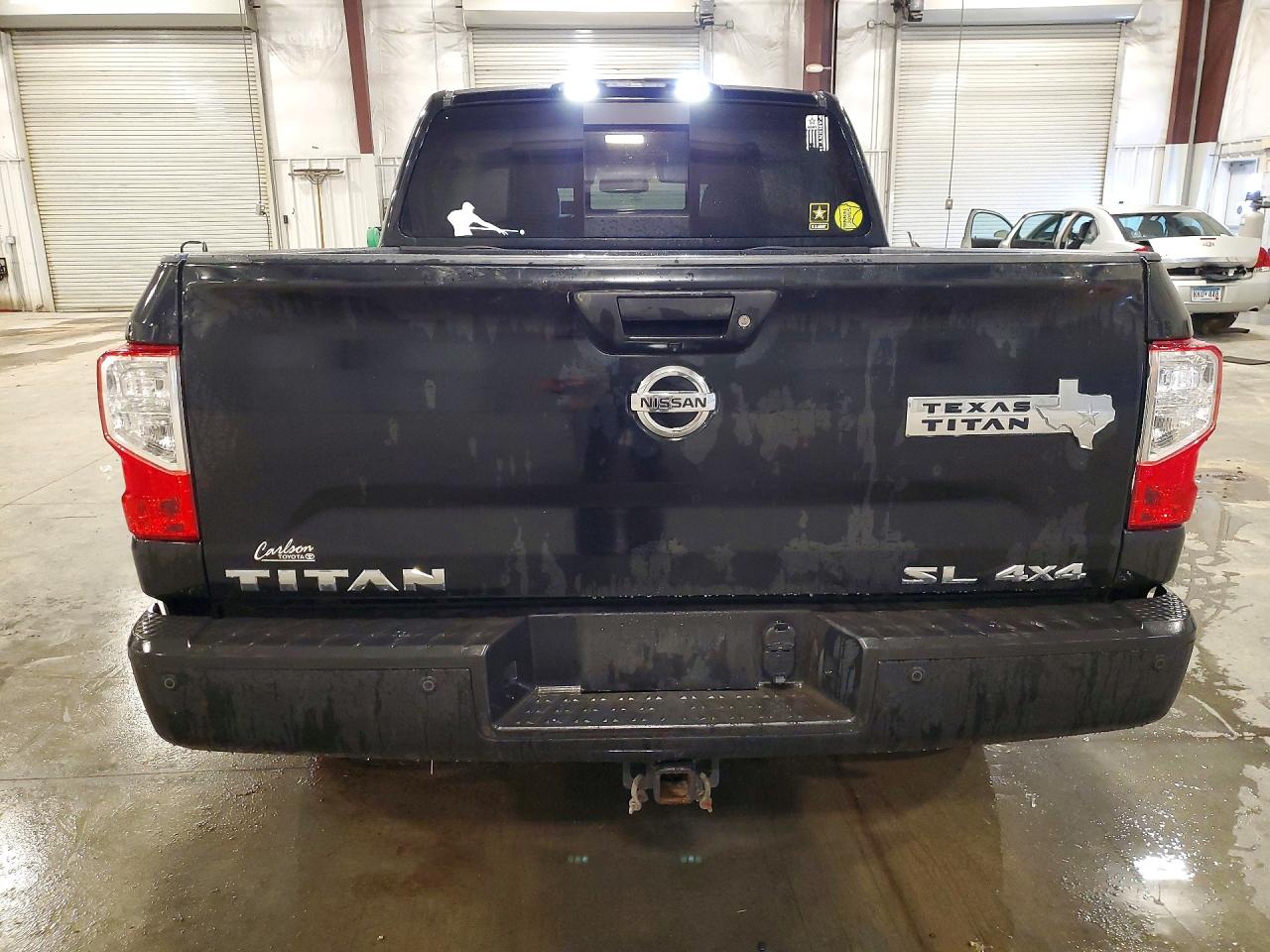 2017 Nissan TITAN VIN 1N6AA1E57HN560363 photo 6