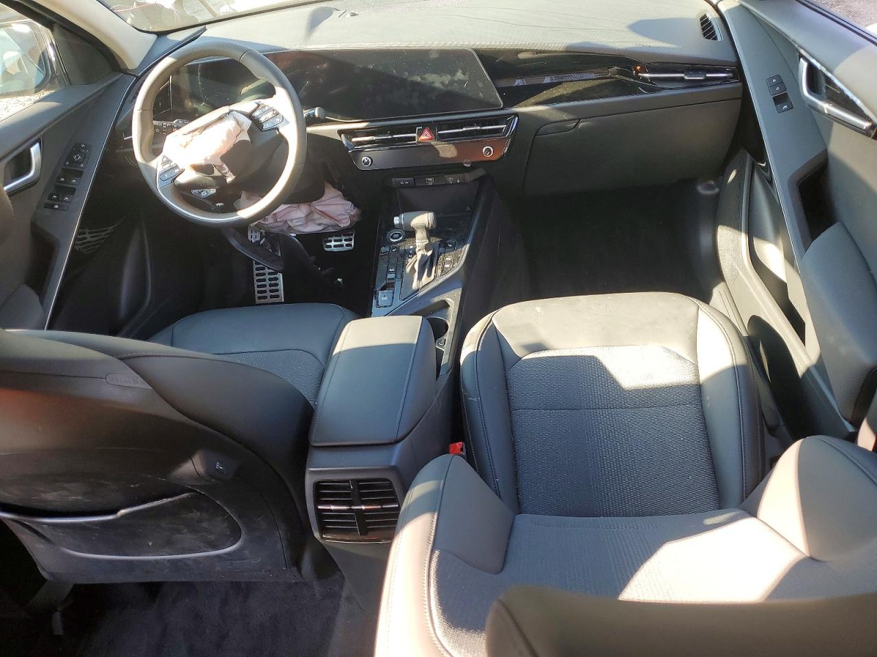 2025 Kia Niro VIN KNDCR3LE1S5260473 photo 8
