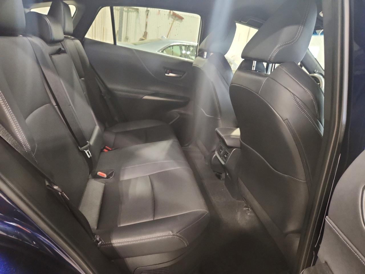 2021 Toyota Venza VIN JTEAAAAH8MJ035103 photo 11