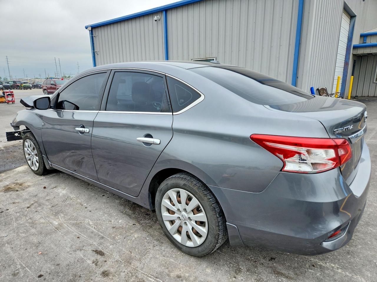 2016 Nissan Sentra VIN 3N1AB7AP3GY289476 photo 2