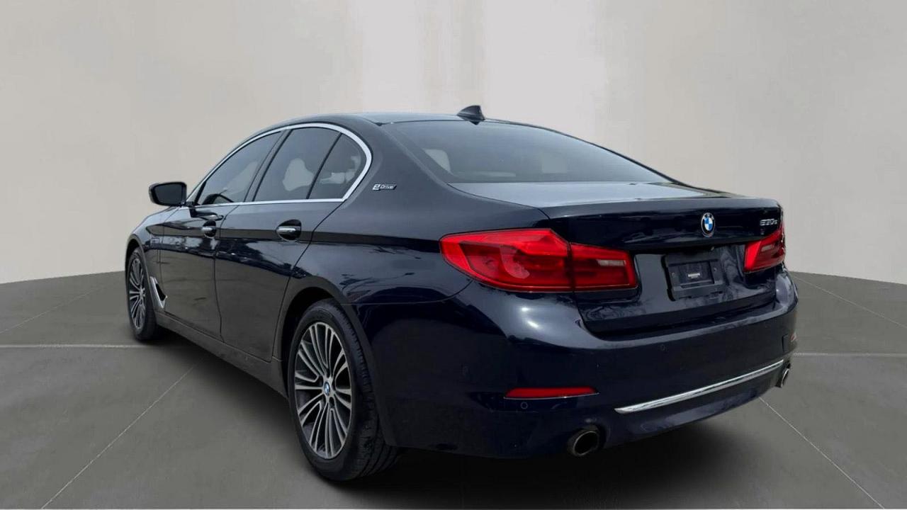 2018 BMW 5 series VIN WBAJB1C54JB084547 photo 3