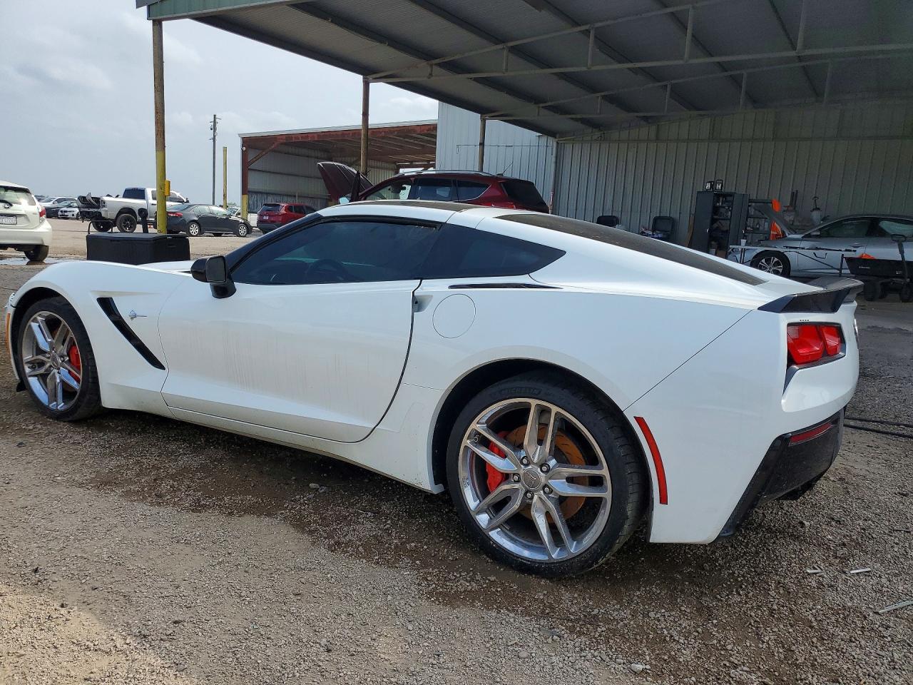 2016 Chevrolet Corvette VIN 1G1YK2D72G5104964 photo 2