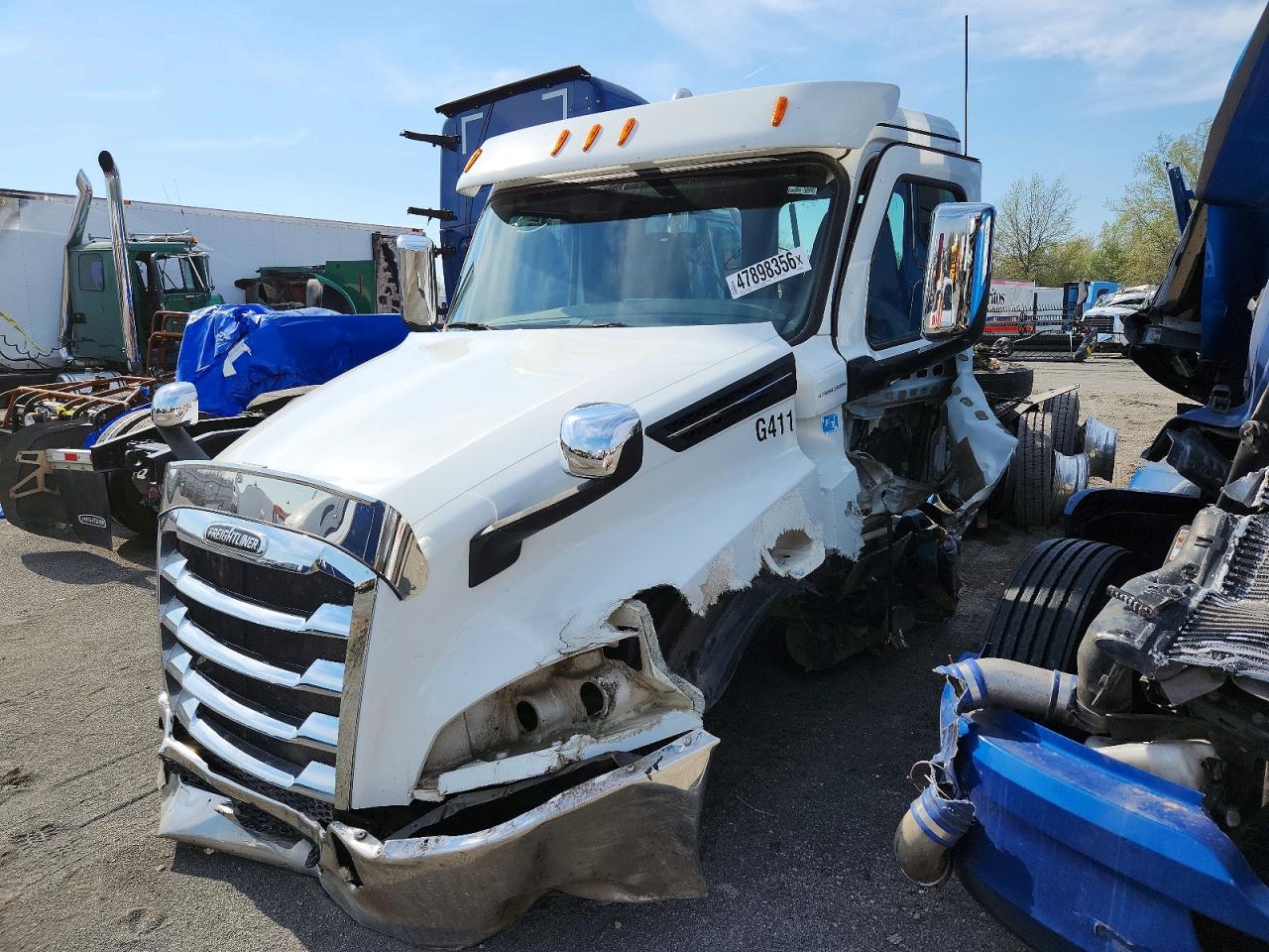 2021 FREIGHTLINER All other VIN 3AKJHLDVXMSMP6763 photo 2
