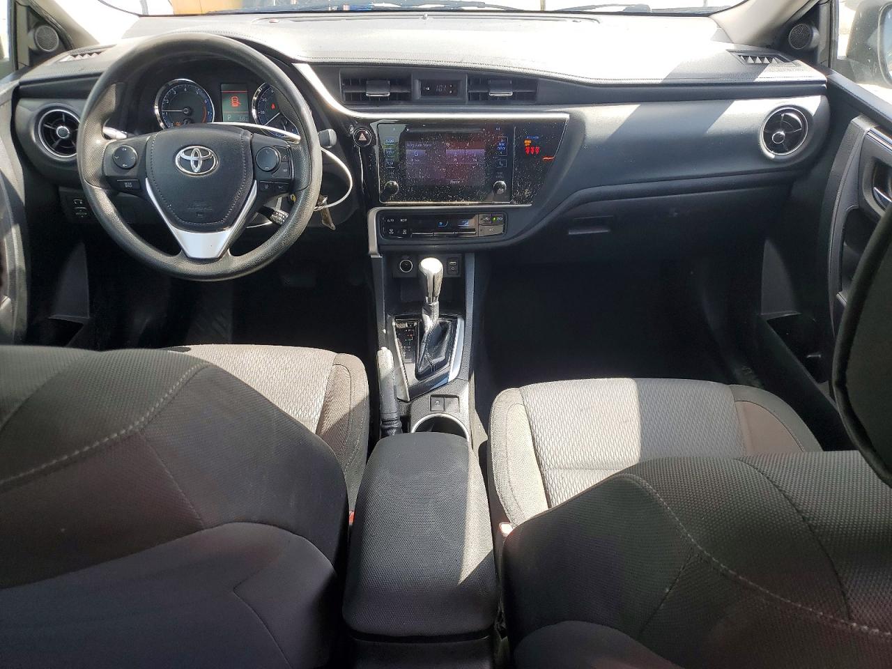 2019 TOYT Corolla VIN 5YFBURHE8KP913888 photo 8