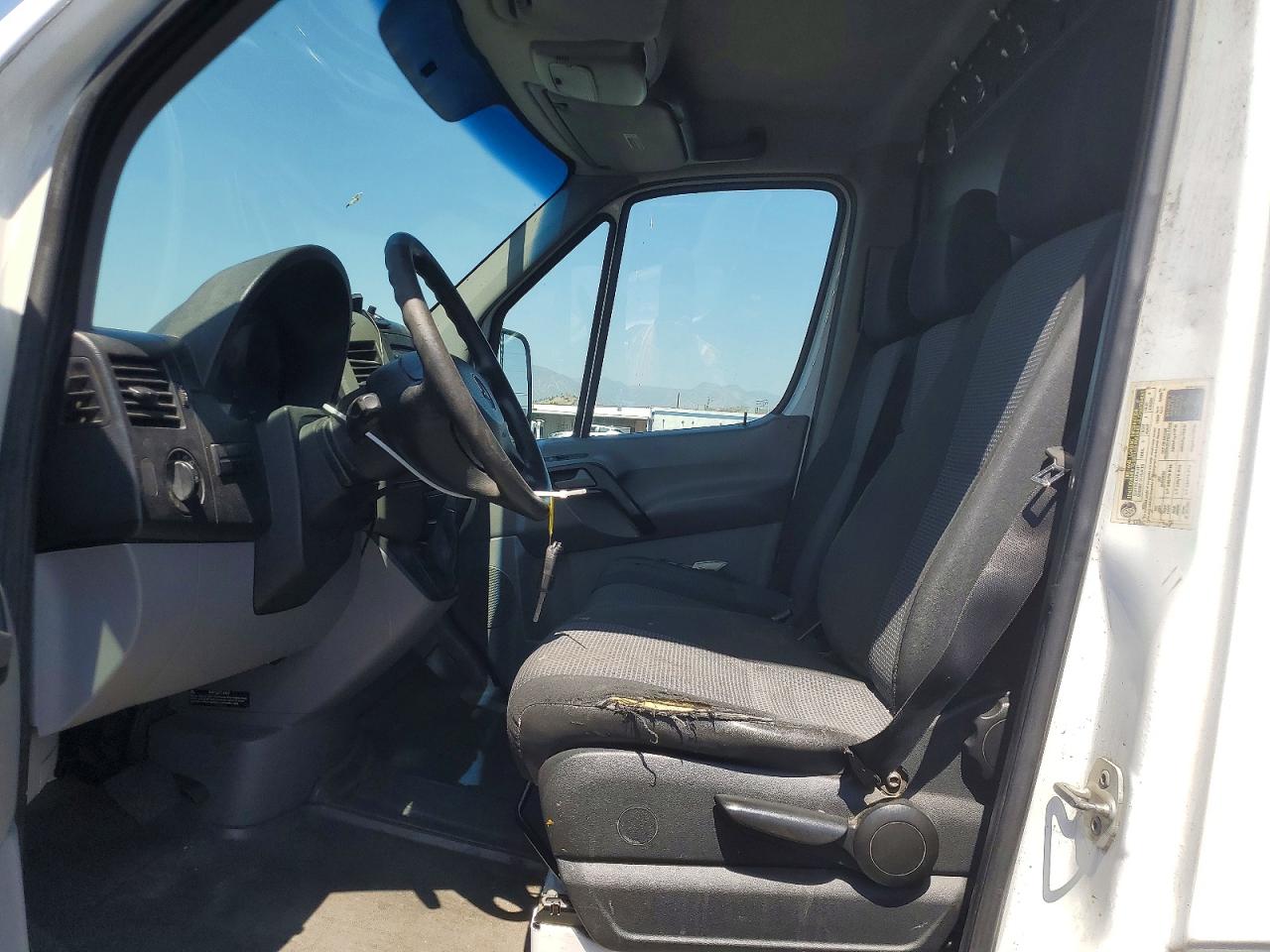 2011 Mercedes-Benz Sprinter VIN WD3PE7CC3B5595344 photo 7