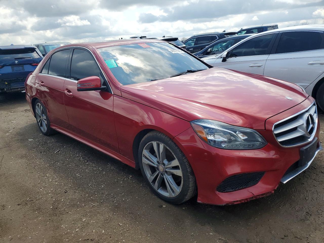 2014 Mercedes-Benz E-class VIN WDDHF8JB9EB002508 photo 4