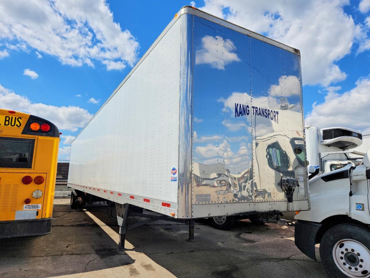 2021 UTILITY All models VIN 1UYVS2534M7069125 photo 1