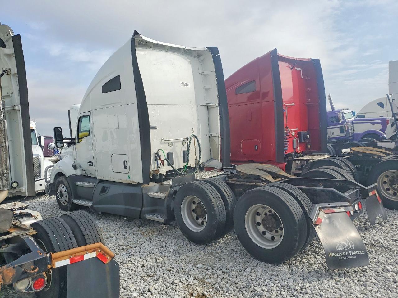 2015 KENWORTH T680 VIN 1XKYD49X5FJ463158 photo 3